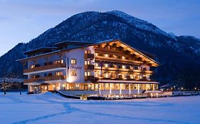 Hotel Bergland Achensee